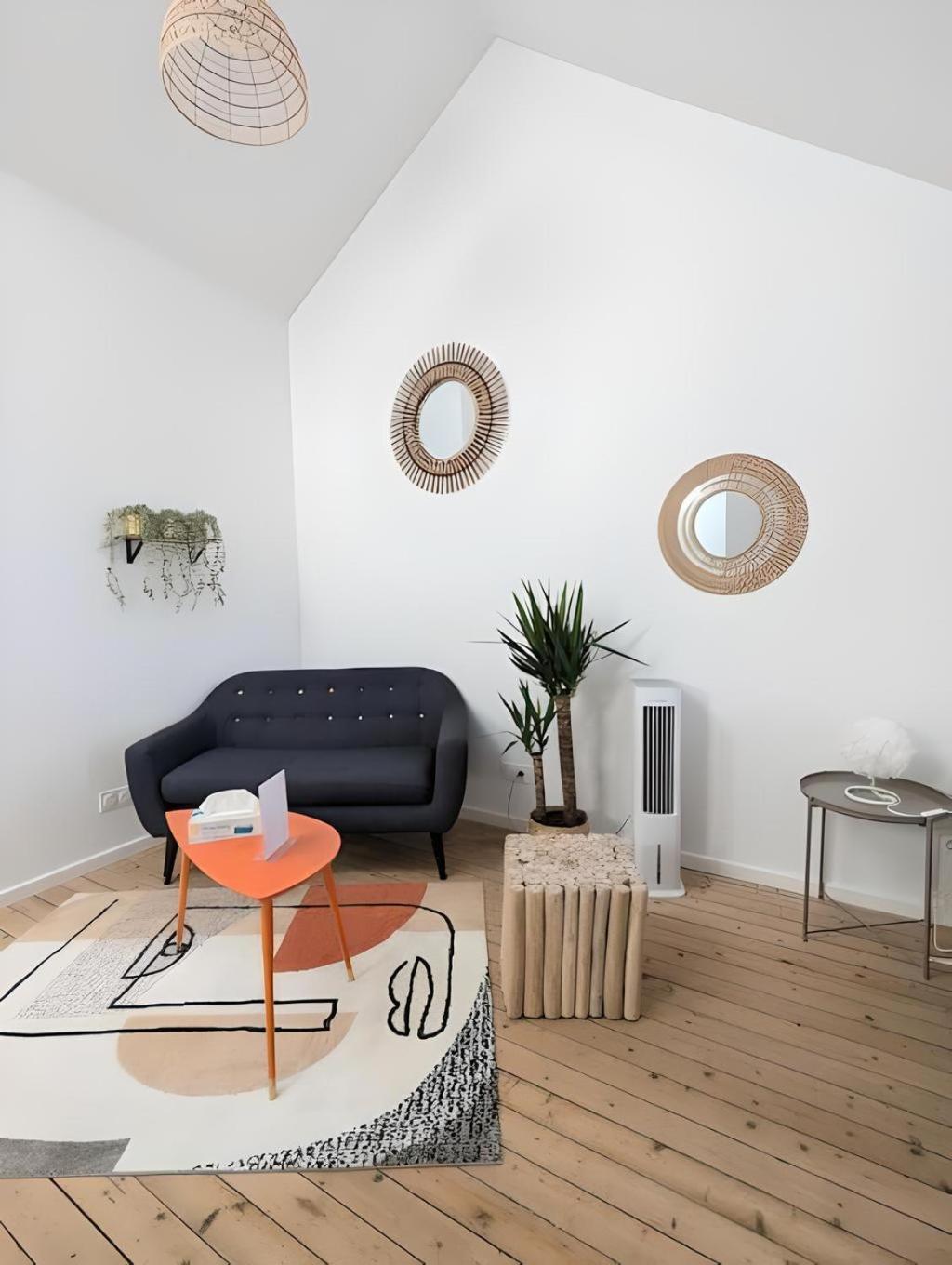 Loft Lumineux Tres Spacieux - Parking Gratuit ชาโตรูซ์ ภายนอก รูปภาพ
