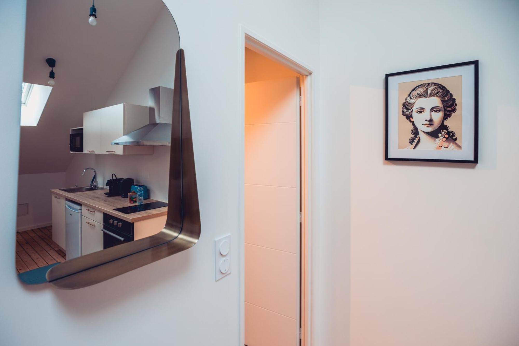 Loft Lumineux Tres Spacieux - Parking Gratuit ชาโตรูซ์ ภายนอก รูปภาพ